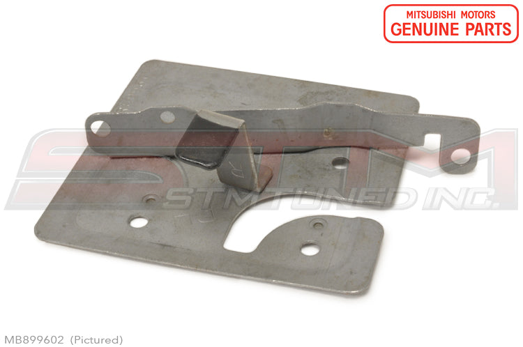 Mitsubishi Radio Mounting Bracket - 2G DSM (RH)