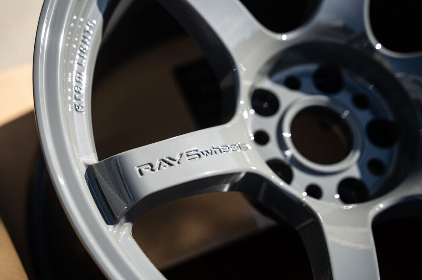 Gram Lights 57DR Glossy Gray Wheel